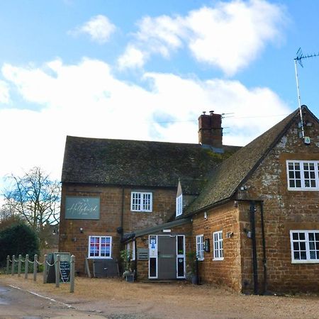 The Hollybush Inn And B&B Priors Marston Bagian luar foto