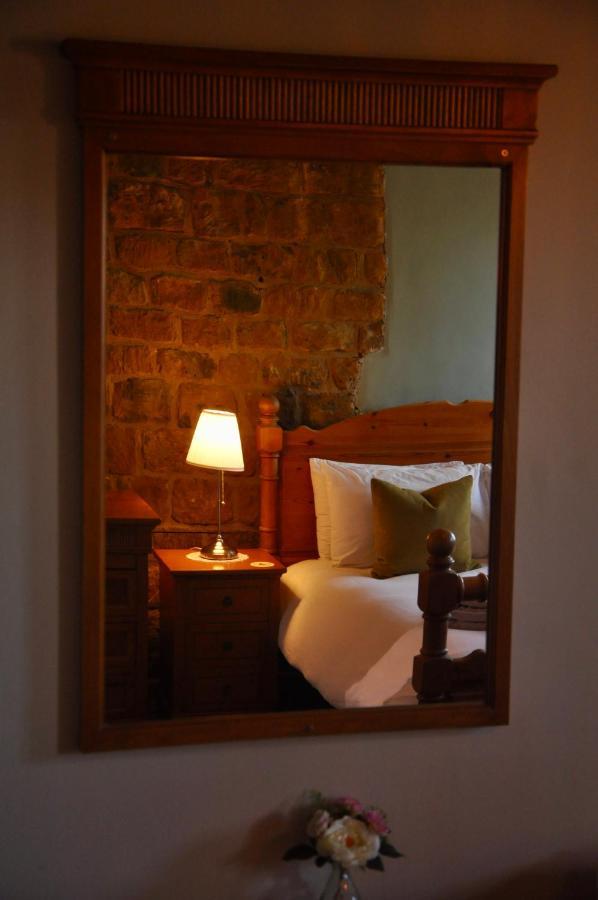 The Hollybush Inn And B&B Priors Marston Bagian luar foto
