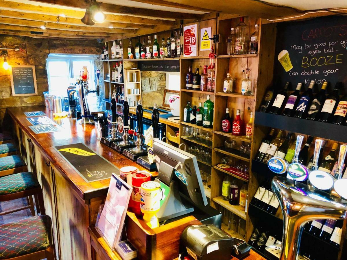 The Hollybush Inn And B&B Priors Marston Bagian luar foto