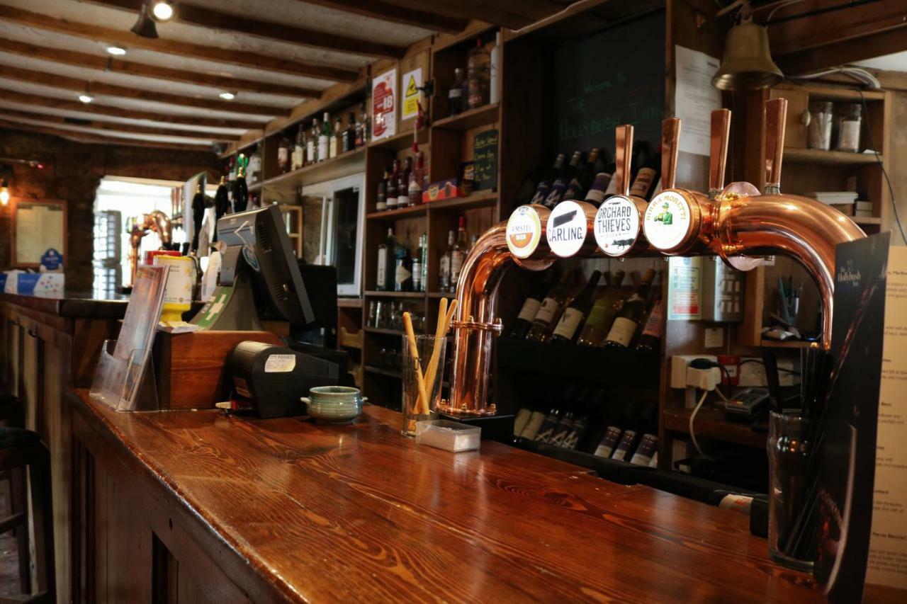 The Hollybush Inn And B&B Priors Marston Bagian luar foto