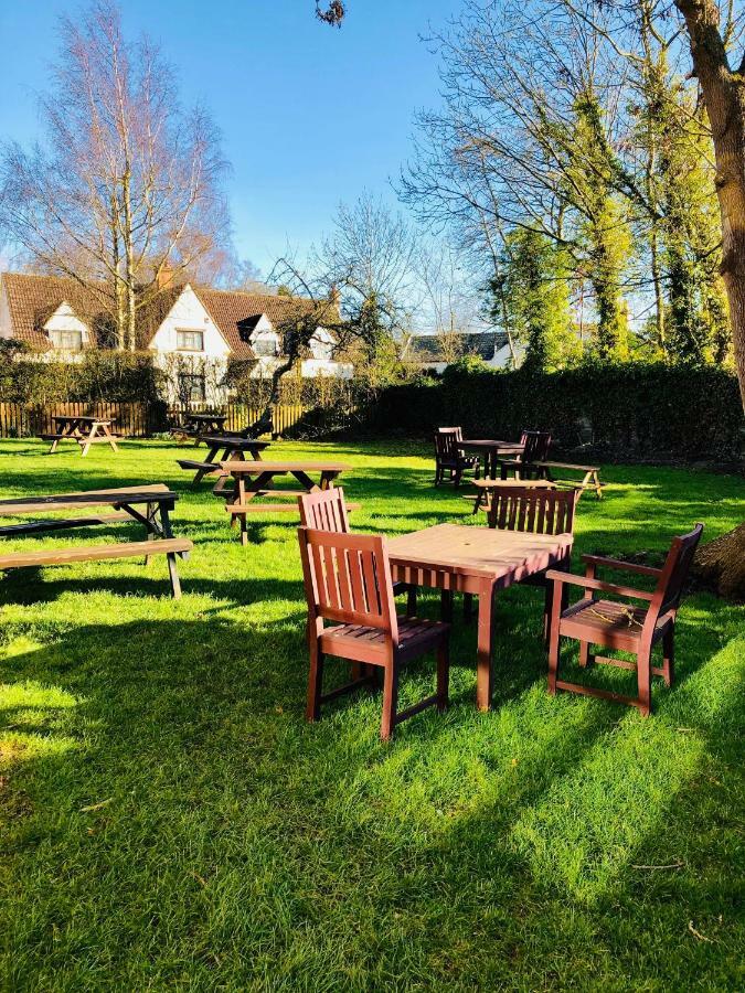 The Hollybush Inn And B&B Priors Marston Bagian luar foto
