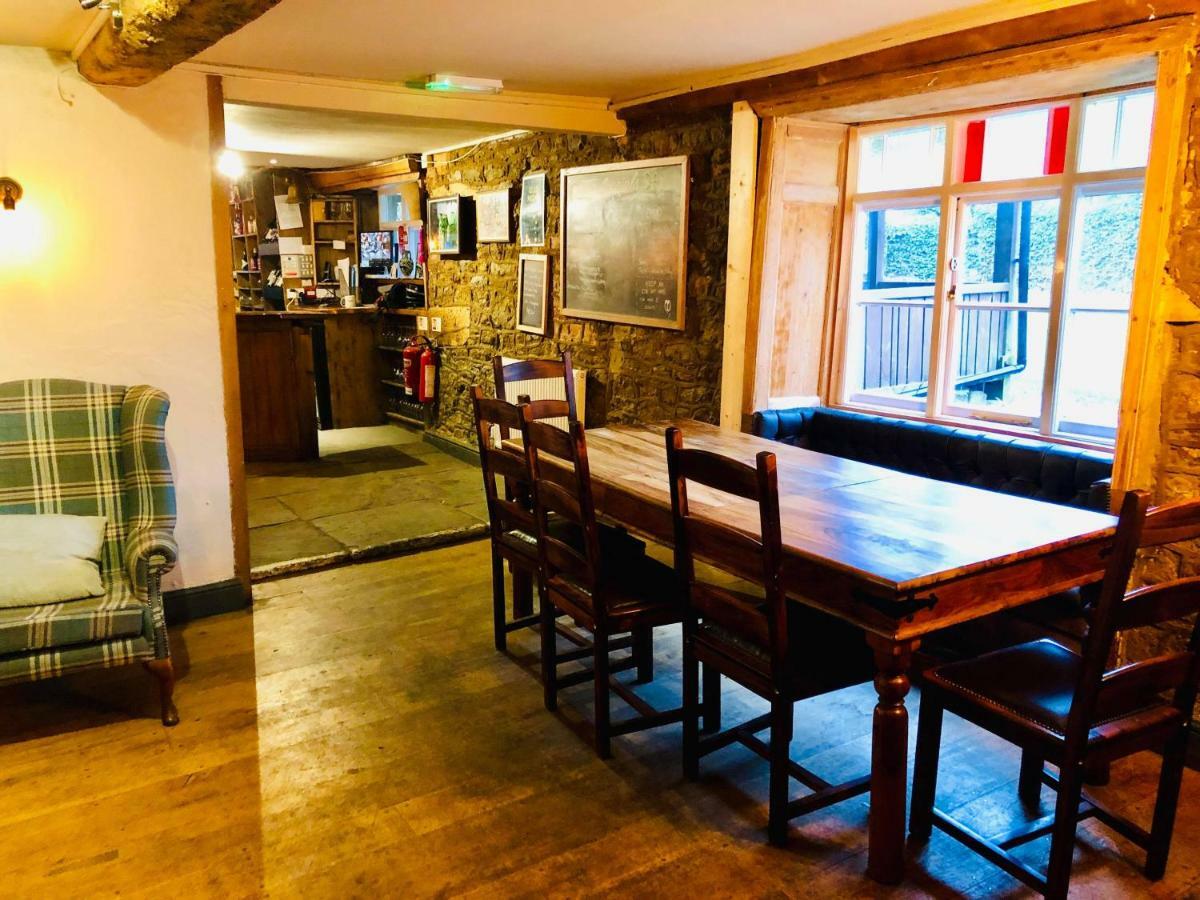 The Hollybush Inn And B&B Priors Marston Bagian luar foto