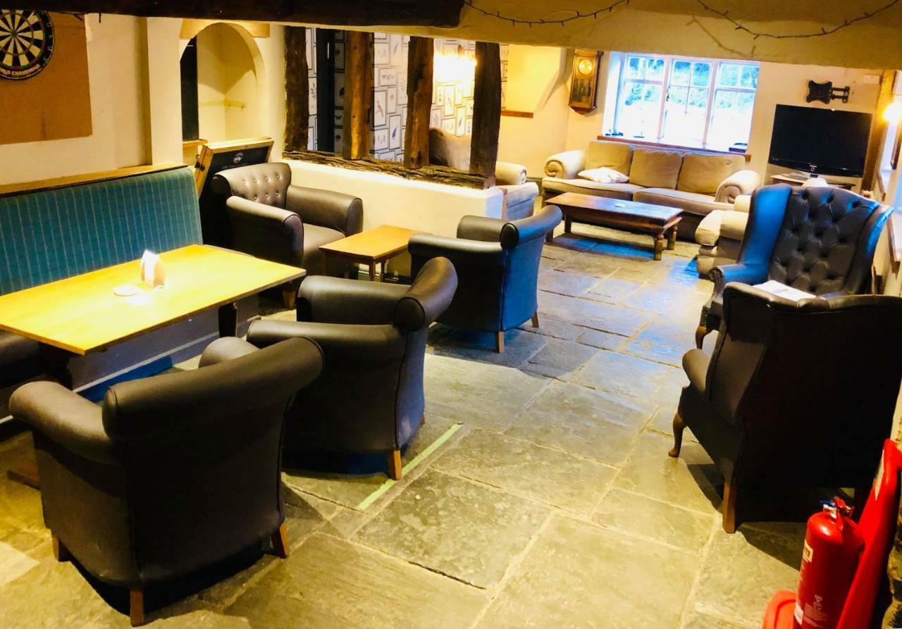 The Hollybush Inn And B&B Priors Marston Bagian luar foto